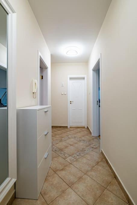 Varna Central 2Bdrm Apartment Экстерьер фото